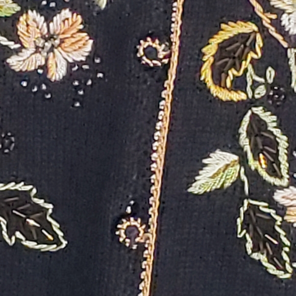 TIARA International Vintage Button Down Cardigan Sweater Embroid Flowers… - Picture 5 of 14